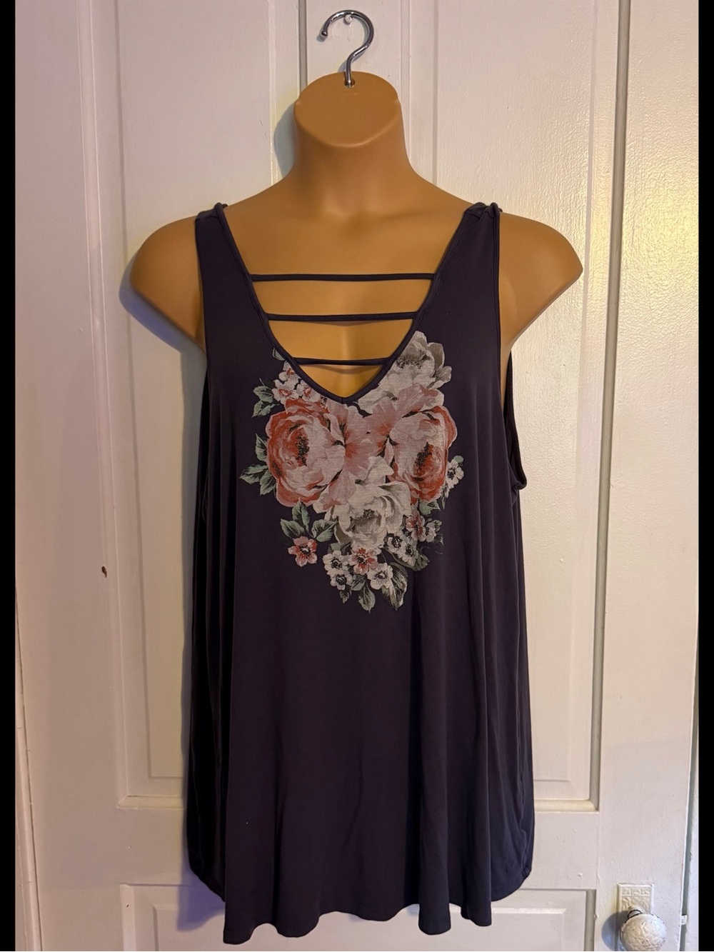 Torrid Floral Strappy V-Neck Tank Top
